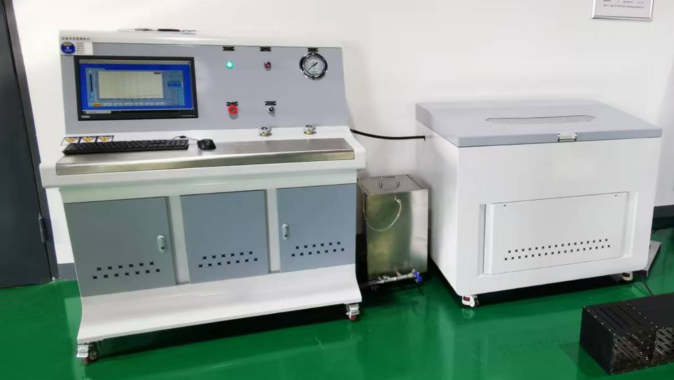 復(fù)合絕緣子水浸漬預(yù)應(yīng)力試驗(yàn)箱